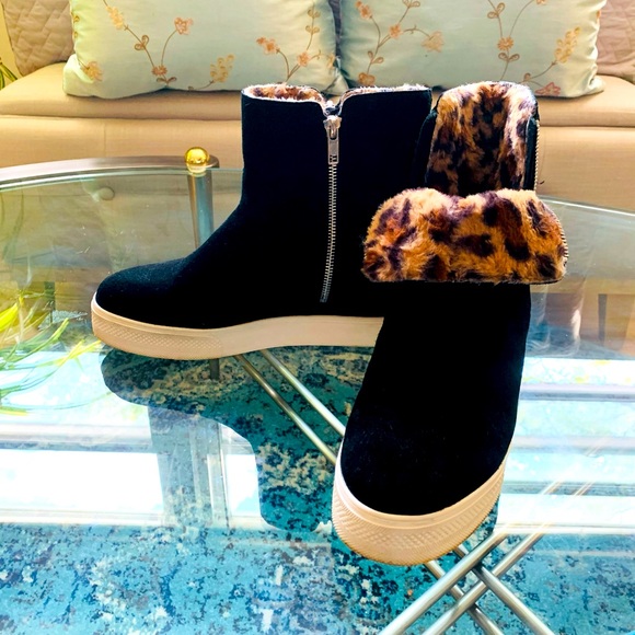 ✨Steve Madden✨ Black Suede Hightop Platform Sneakers W/Dual Zipper - Picture 8 of 14